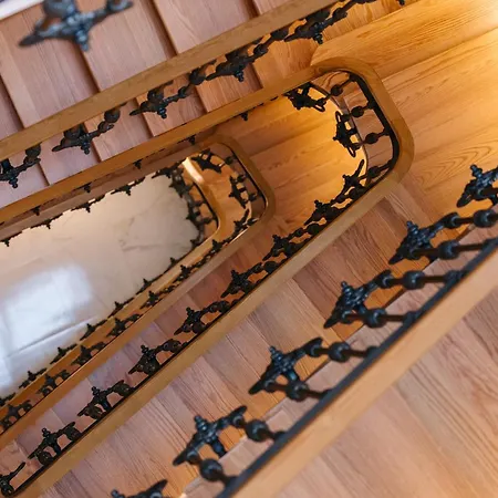 Heritage 4* אוביידו