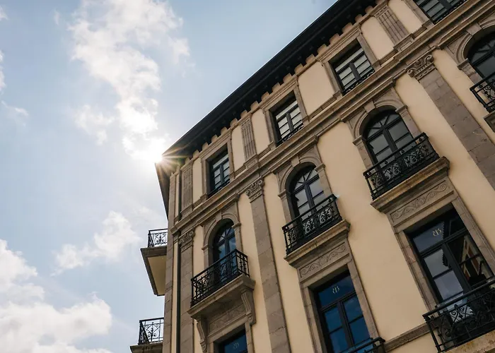 Heritage 4* 오비에도